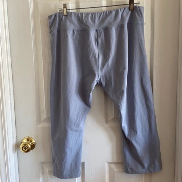 Logo L blue Capri legging pants - Picture 4 of 4